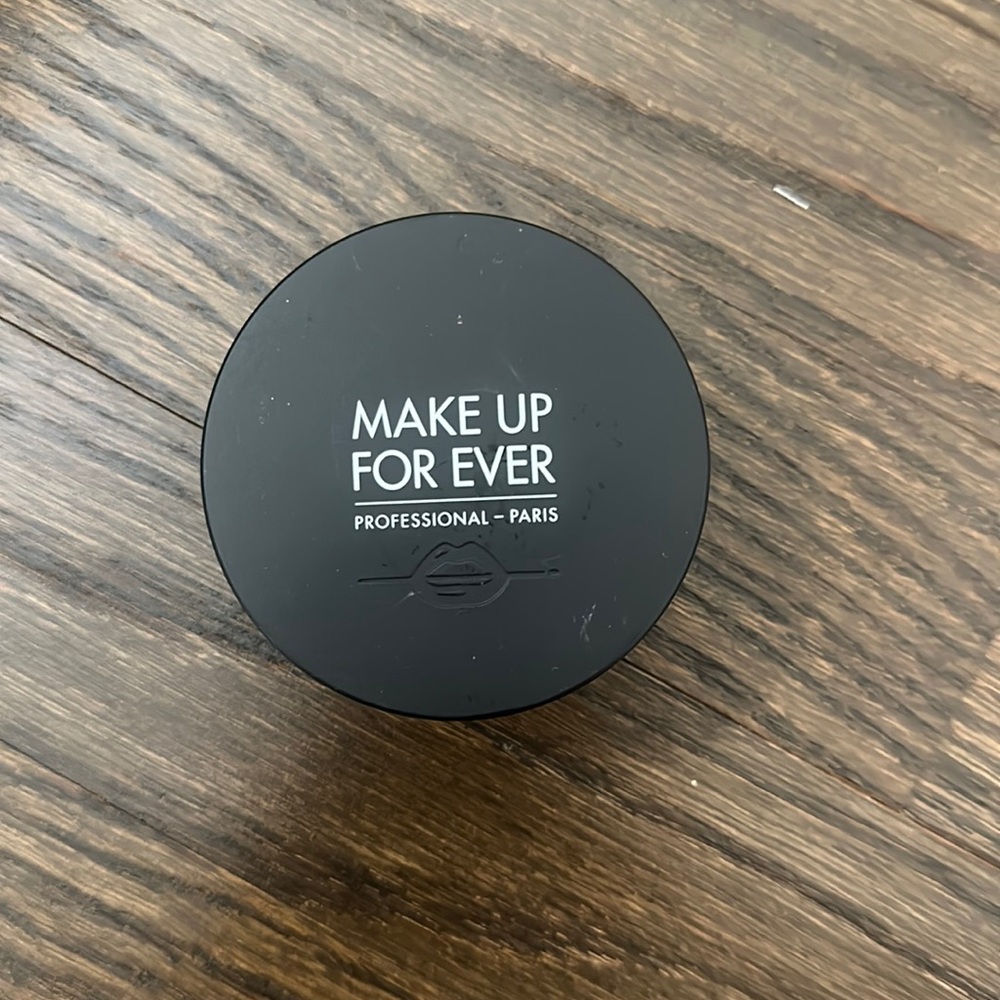 Make up forever, ultra HD micro finishing loose powder